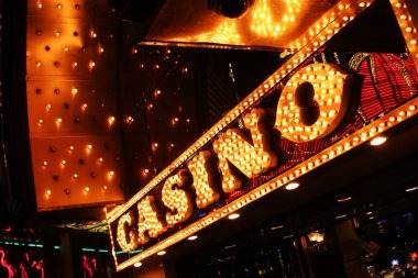 miototo rtp mobile app interface on Android and iOS devices showing live-dealer tables and sportsbook markets
